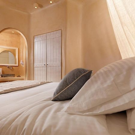 Dome Santorini Resort Imerovigli  Zimmer foto